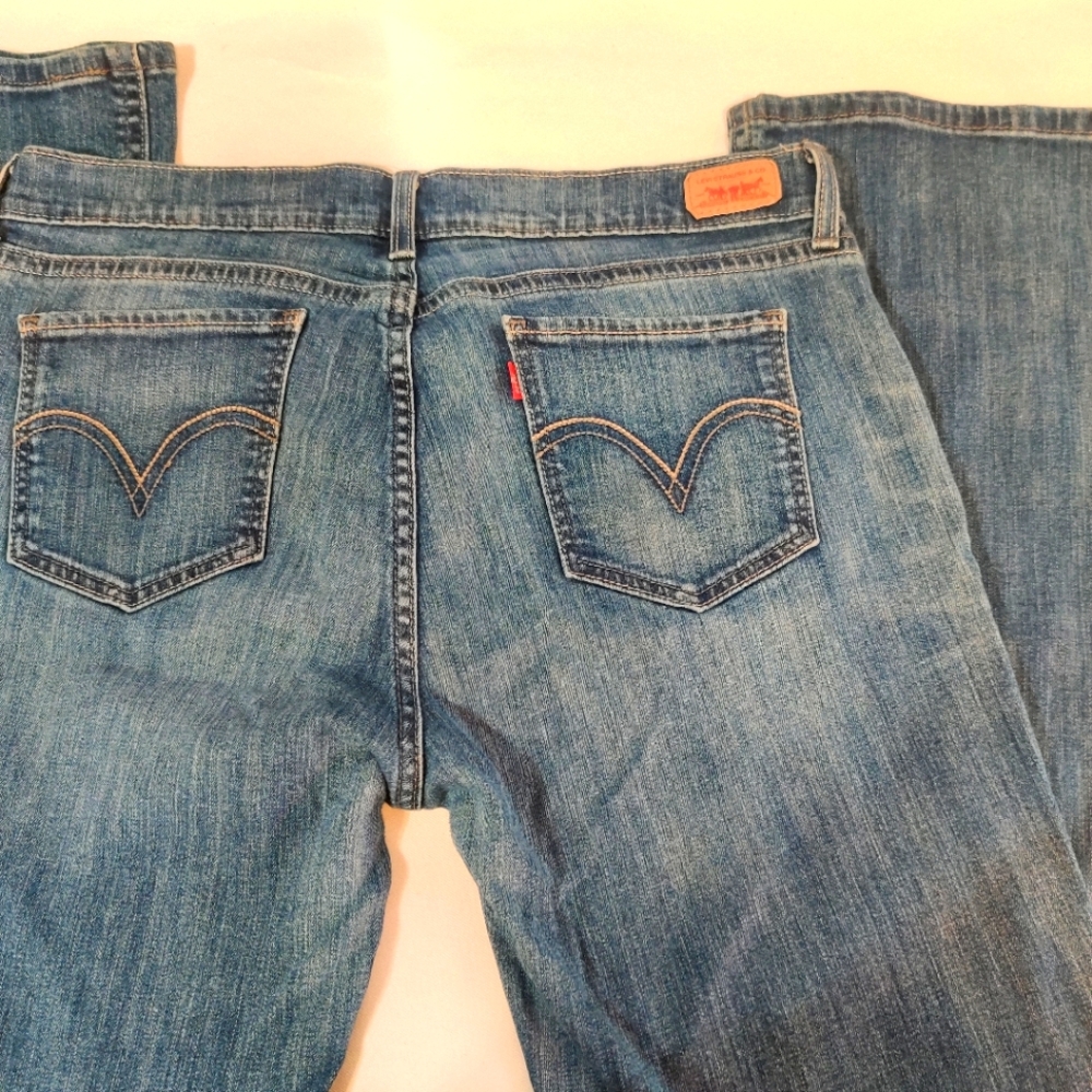 Levis 528 Curvy Straight 15M Jeans